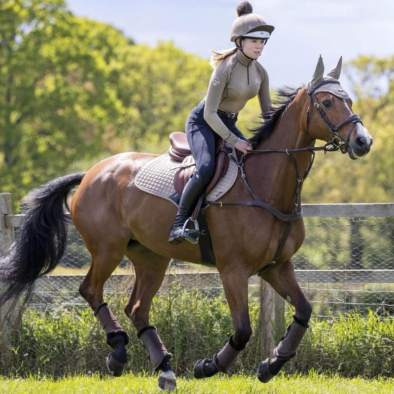 Tapis de Selle CSO Suede Close Contact Square Mink LeMieux 69,95 €